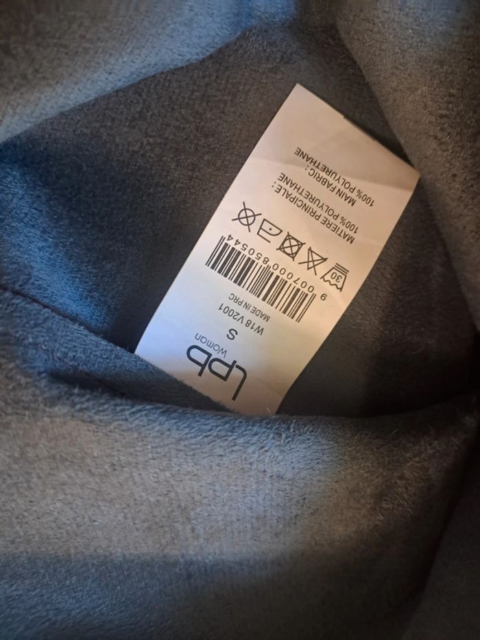 Les petites bombes robe simili T.36/38 - photo numéro 13