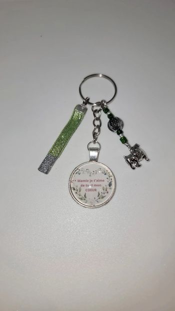 Cadeau mamie, porte clé message bijoux de sac " mamie je t'aime de tout mon cœur "