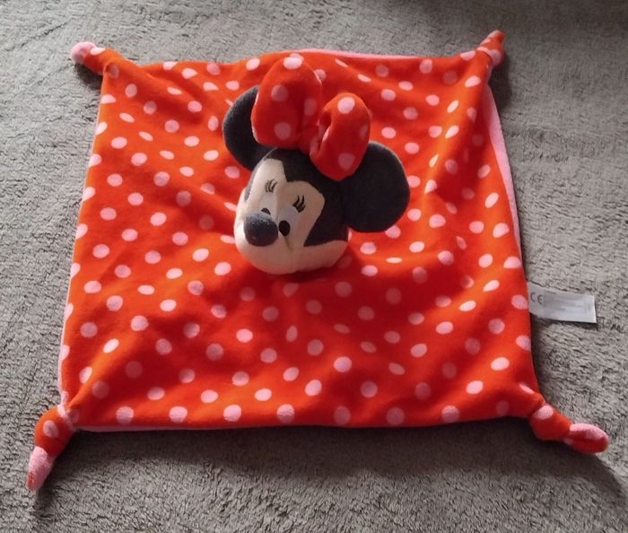Doudou carré plat Minnie - Disney