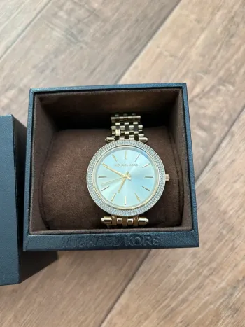 Montre Michael Kors.