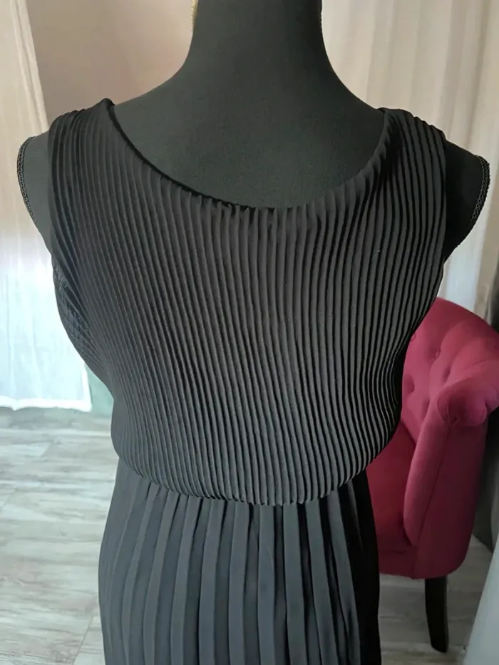 Robe longue noire - photo numéro 3