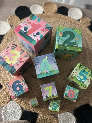Cubes en carton 