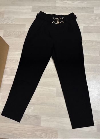 Tailleur avec ceinture 