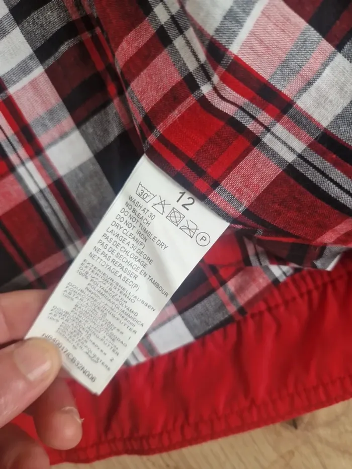 Veste légère levis taille 12 ans rouge très bon état - photo numéro 7