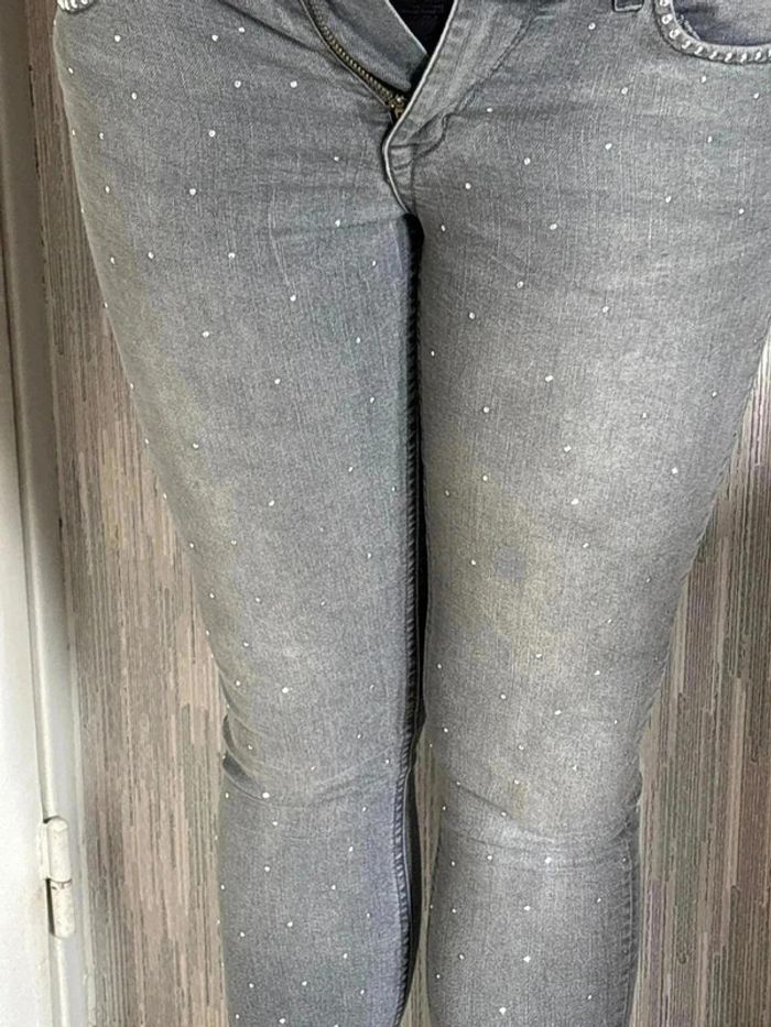 Jeans taille 36-38 marque h&m• - photo numéro 2