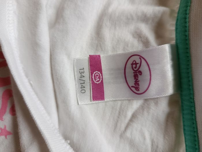 Tee-shirt marque Disney (C&A) taille 10 ans - photo numéro 3