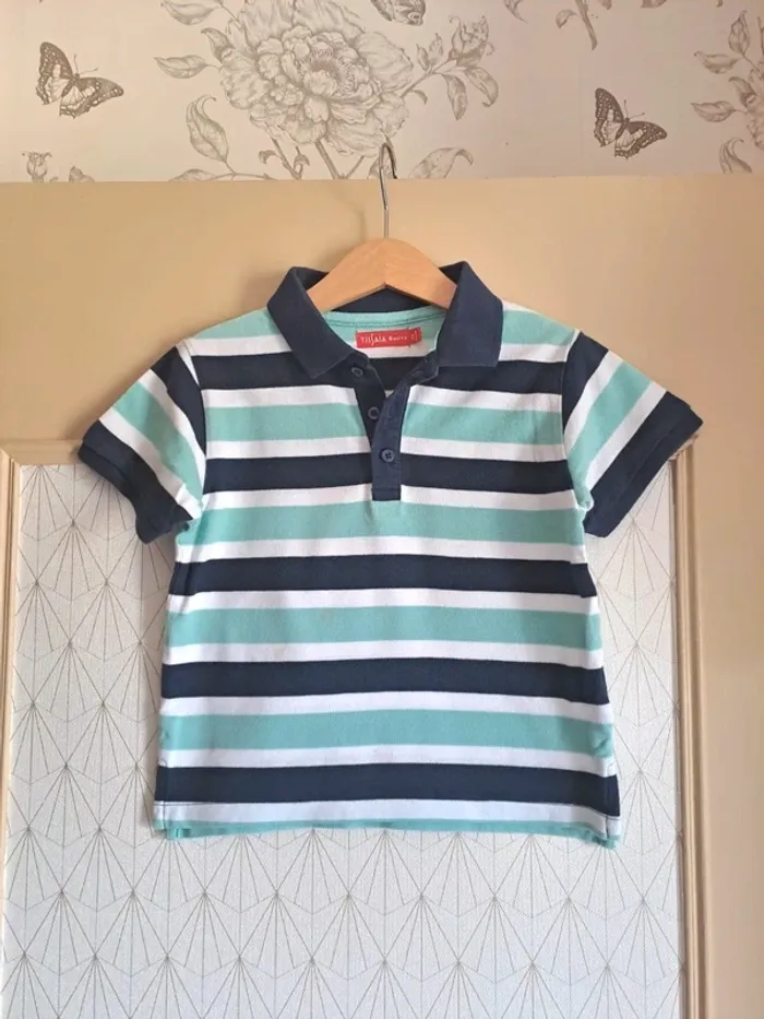 Lot 3 t-shirts et 1 polo 5 ans tâches prix mini peuvent encore servir - photo numéro 18
