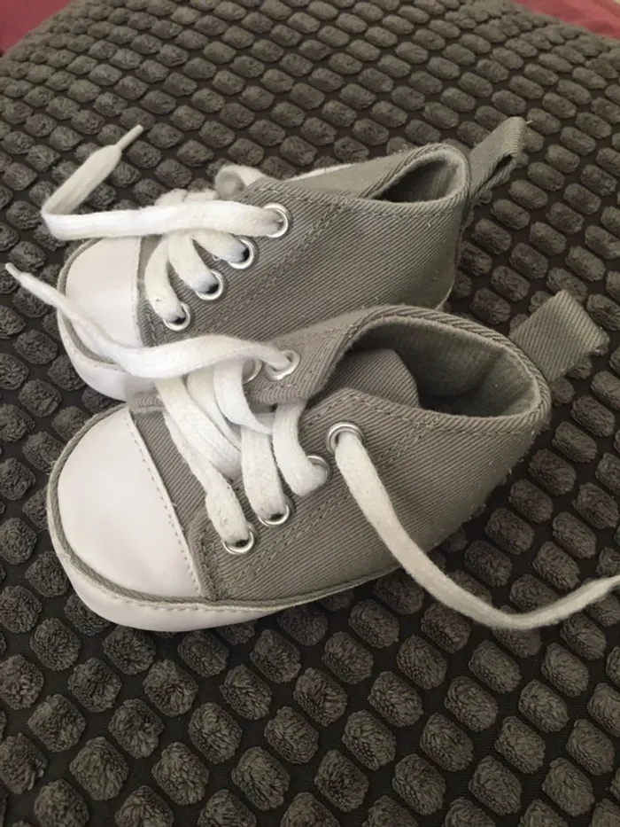 Lot 3 paires de chaussures bébé T.16 - photo numéro 15