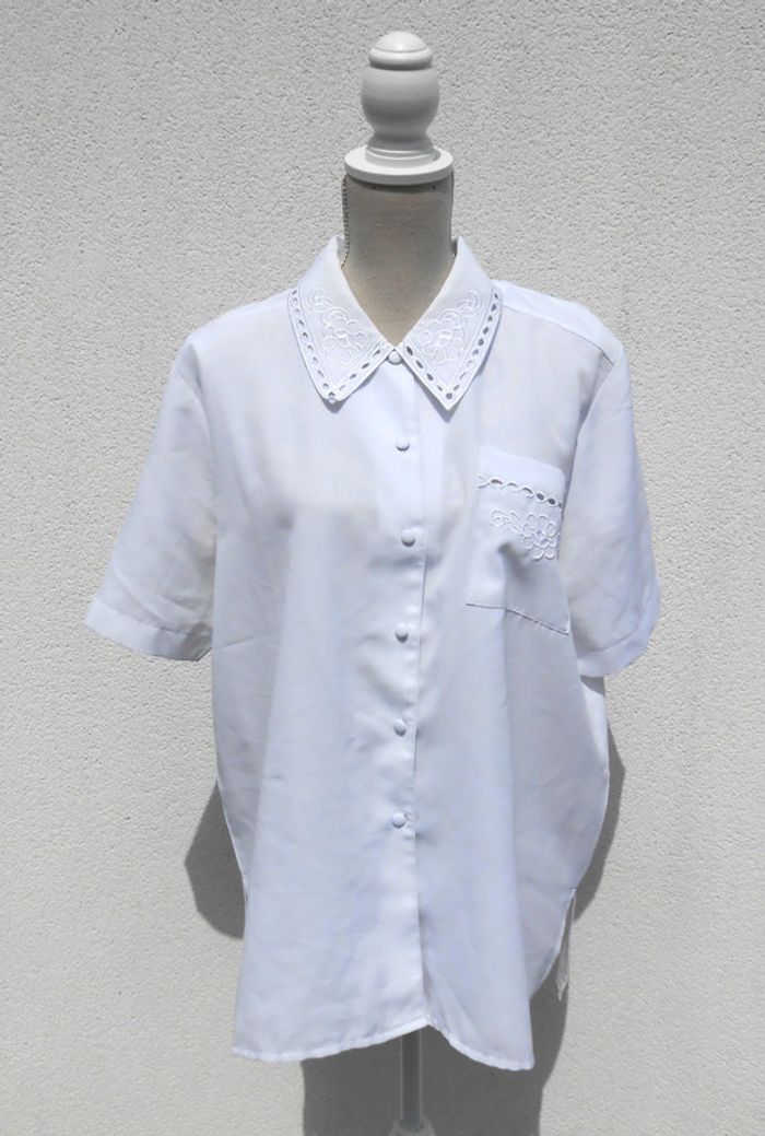 Chemise vintage manches courtes avec broderie
