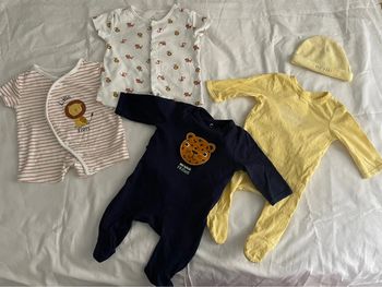 Lot pyjama + grenouillère 1 mois bébé d’été