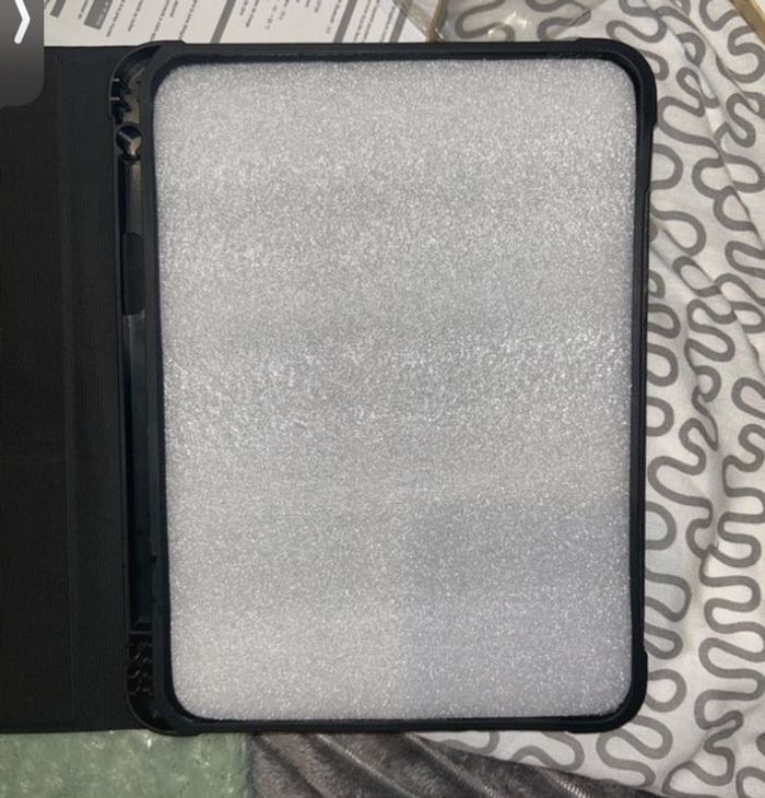 Coque iPad génération 2022 JadeMall – Neuve avec étiquette - photo numéro 2