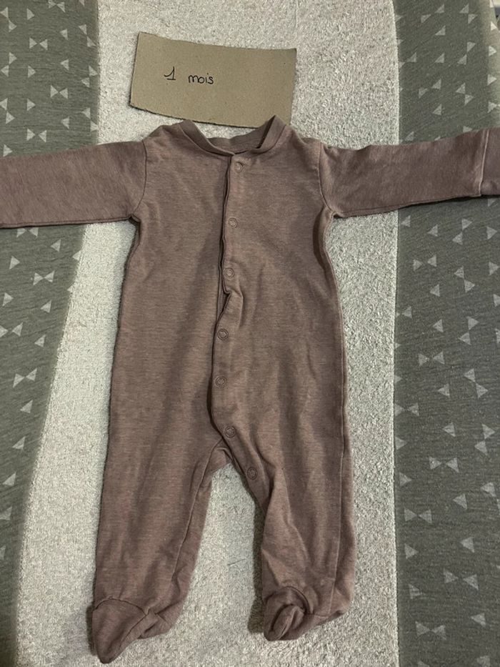 Pyjama fin 1 mois