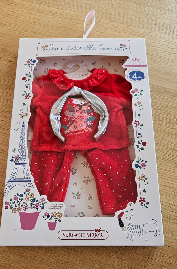 Lot Sergent Major avec poupée Mila, 3 tenues et accessoires et une poussette - photo numéro 3