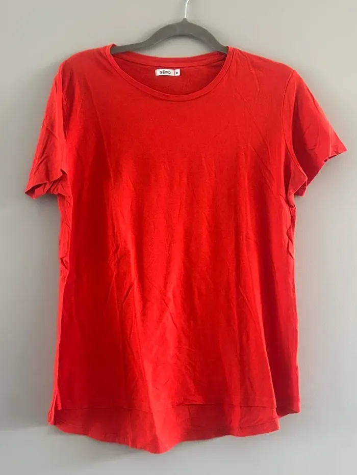 T shirt rouge