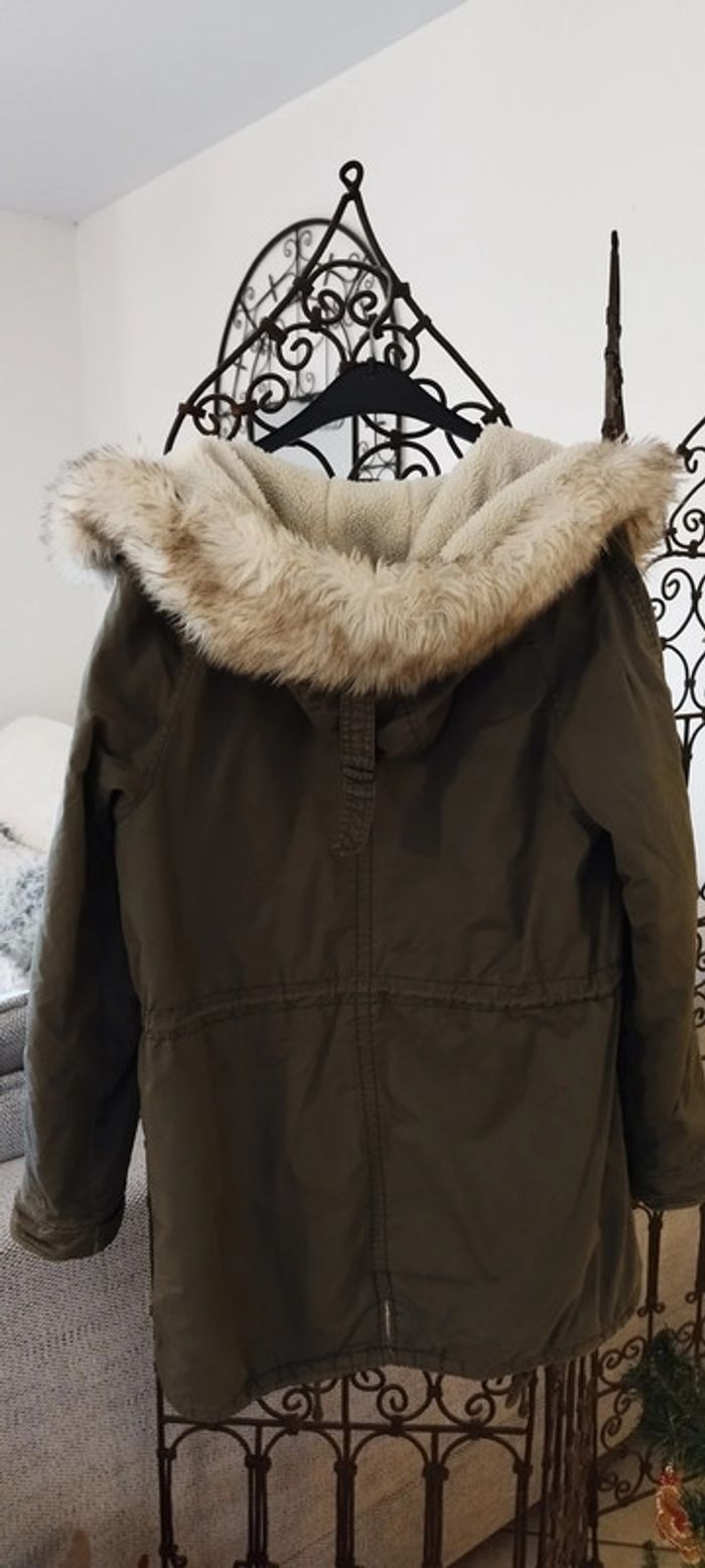 Manteau, parka avec capuche fourrure. Pinkie. Très bon état - photo numéro 4