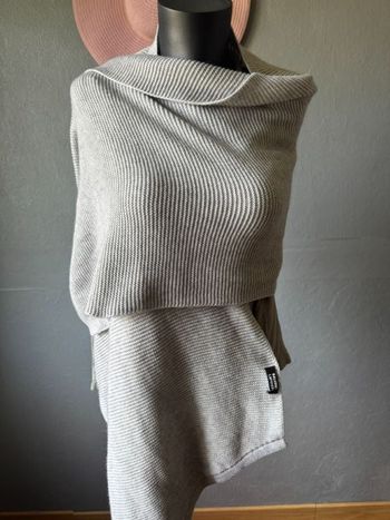 Étole / poncho / écharpe