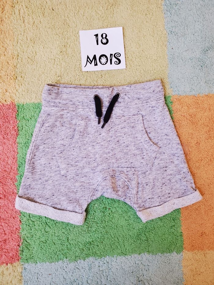 Short garçon- 18 mois - TBE - Kiabi