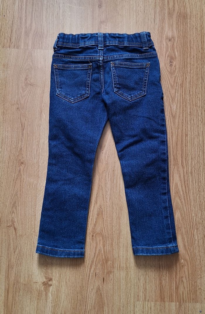 Jeans taille 3 ans - photo numéro 2