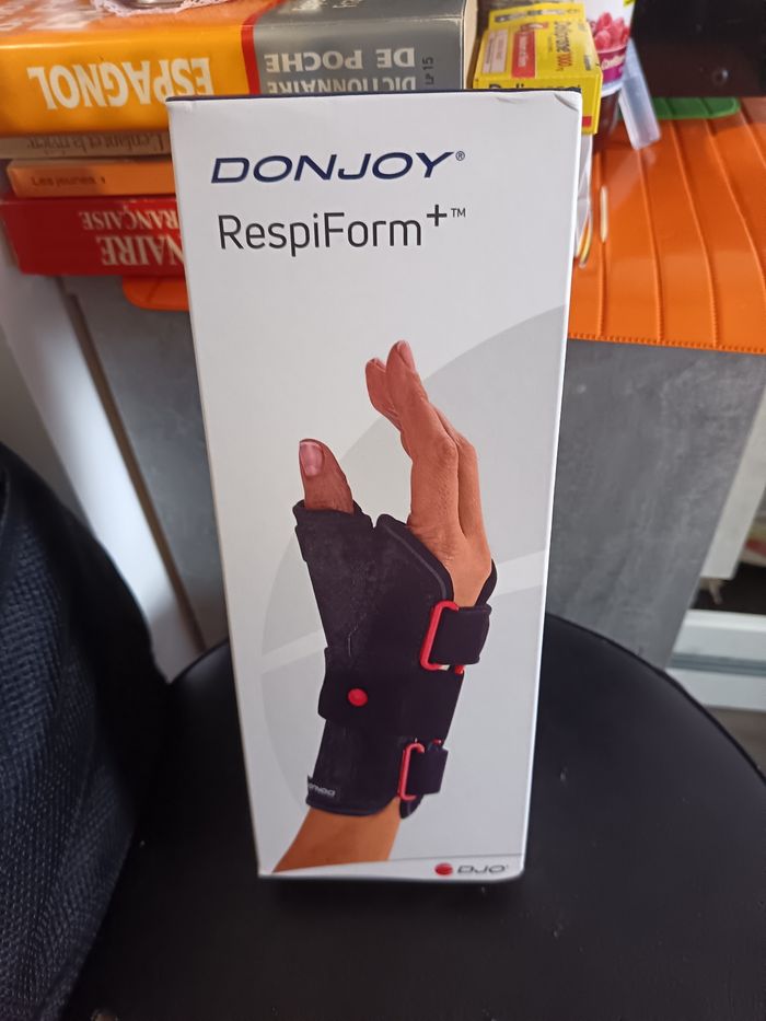 Athele main. Gauche - photo numéro 2