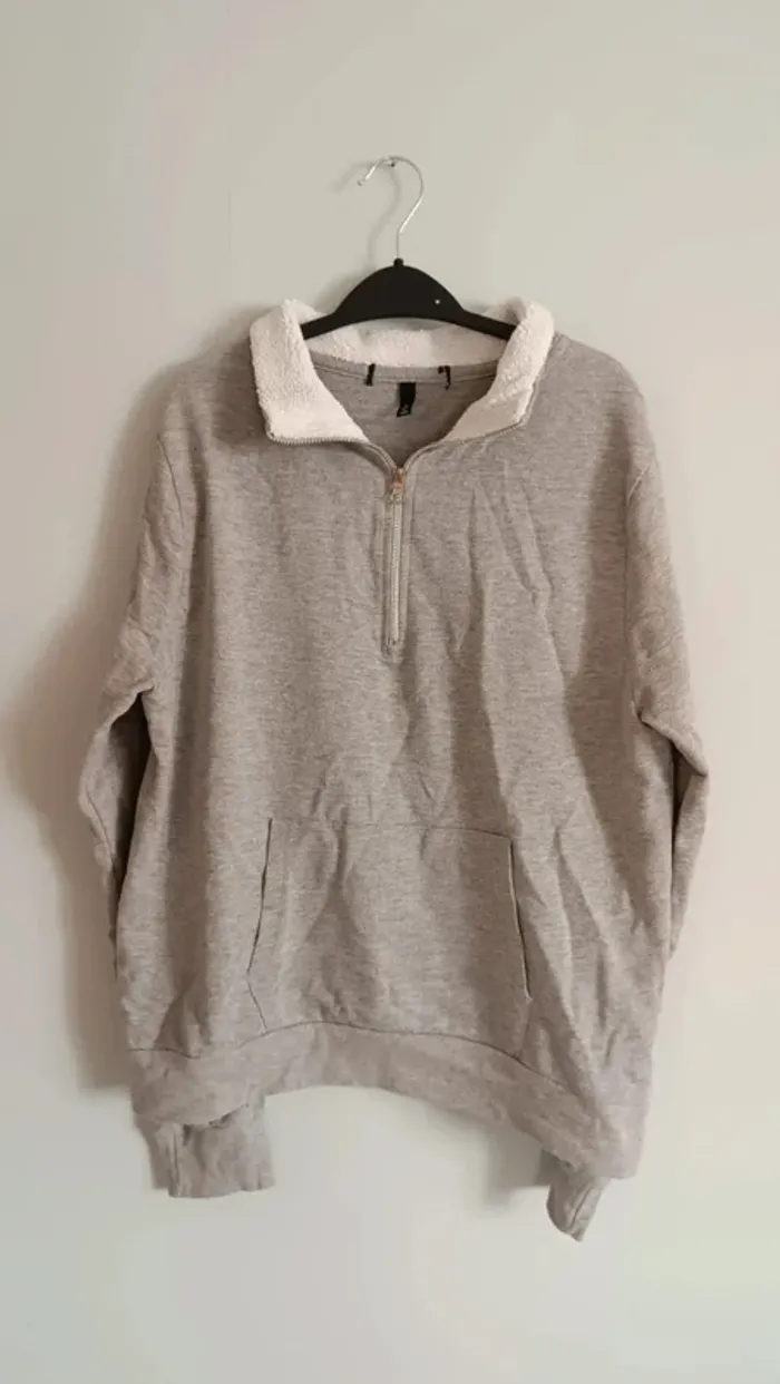 Pull gris