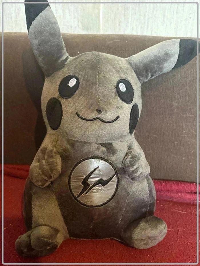 Pikatchu 30cm neuf - photo numéro 2