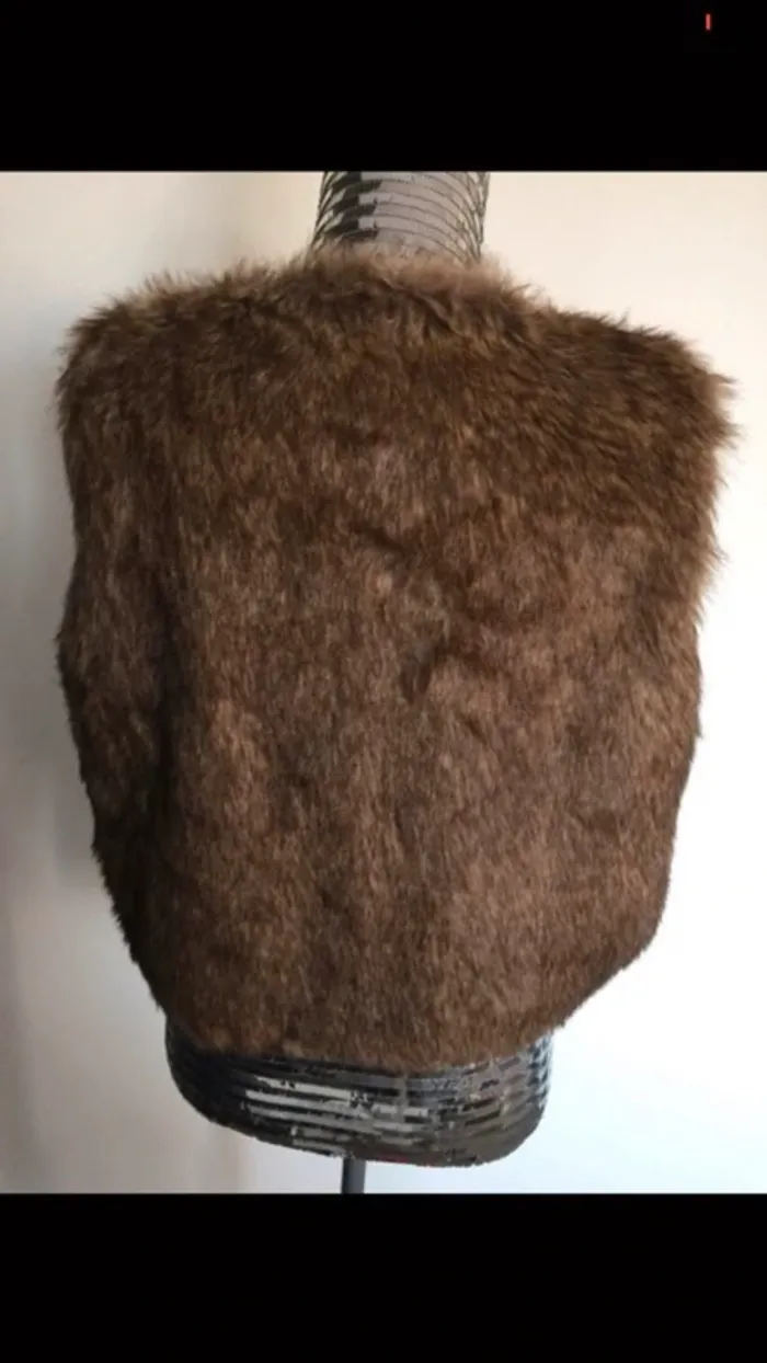 Gilet style fourrure - photo numéro 3