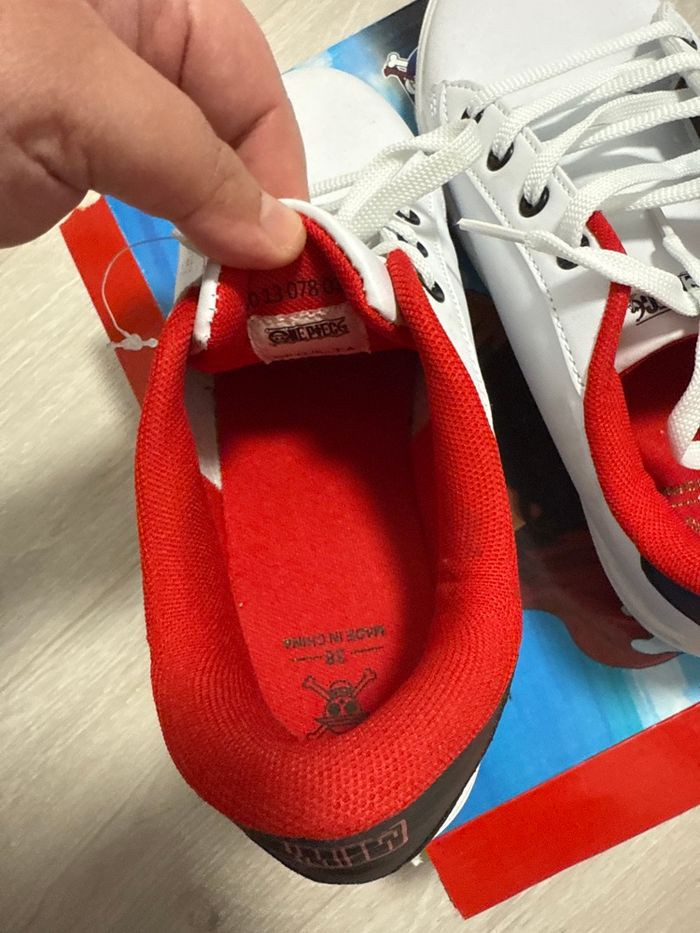 Baskets one piece neuf - photo numéro 4