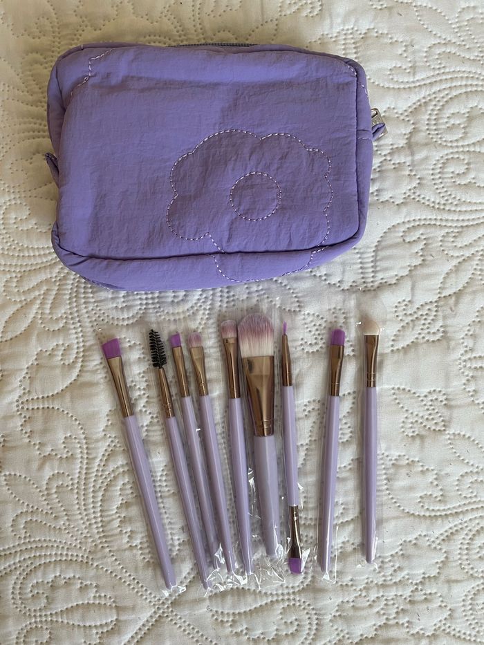 Trousse + pinceaux à maquillage Mauve