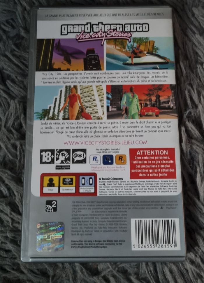 Boîte vide de jeu avec livret et poster GTA Vice City Stories PSP - photo numéro 3