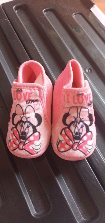 Chaussons Disney Minnie pointure 19