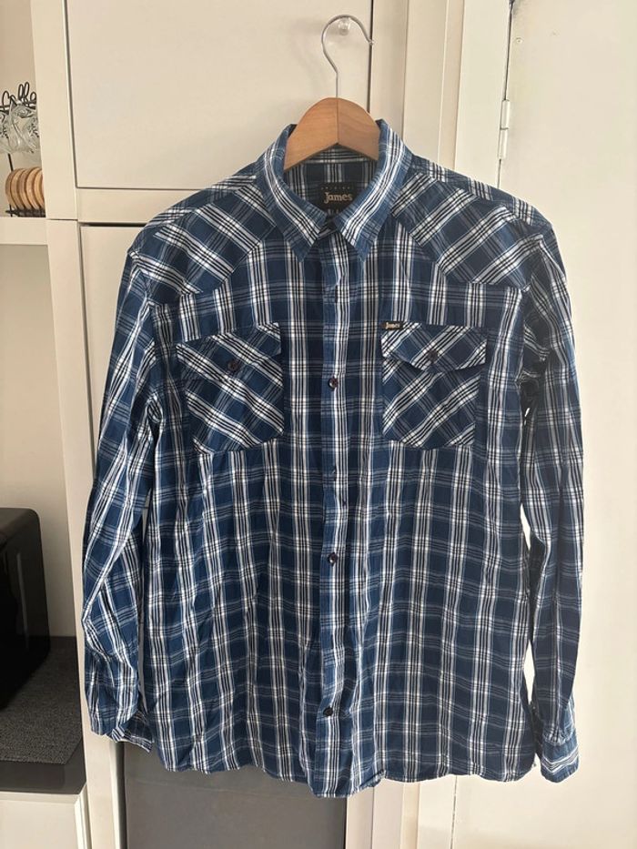 Chemise à carreaux