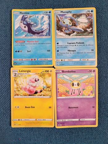 Lot de 4 cartes Pokemon collection attrapez les tous