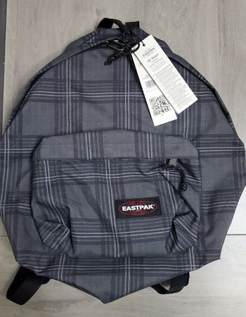 Sac à Dos EASTPAK 24L Neuf.