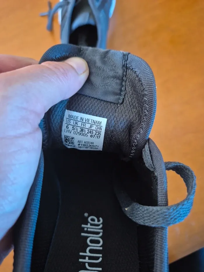 Basket Adidas ortholite taille 38.5 - photo numéro 6