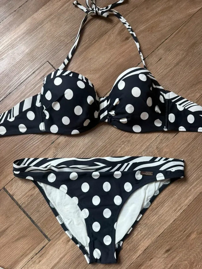 Maillot de bain 2 pièces Lascana – Taille 34 & 85D