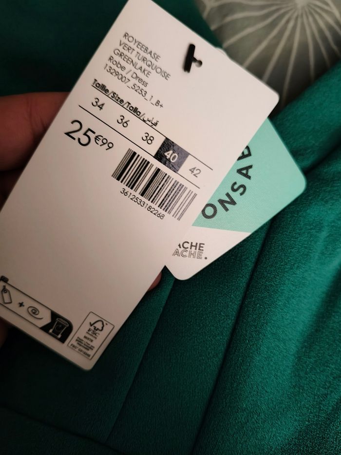 Robe verte patineuse cache cache neuve avec étiquette - photo numéro 4