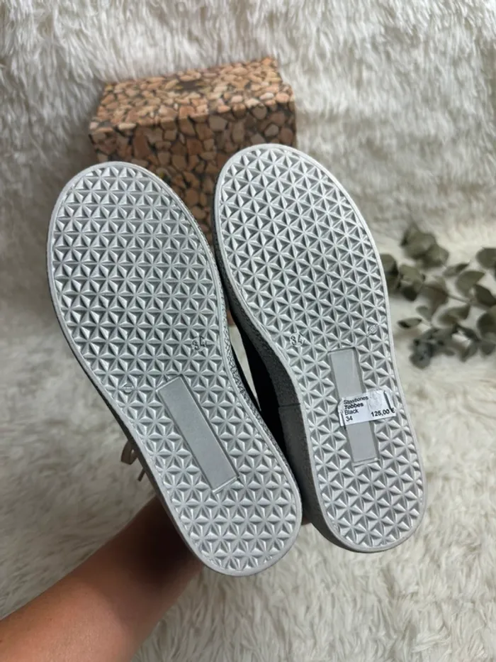 Paire de basket montantes Stones and Bones taille 34 - photo numéro 5