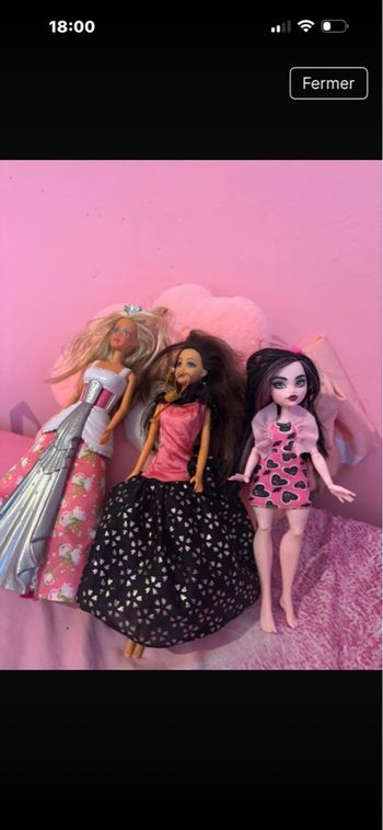 Lots poupées