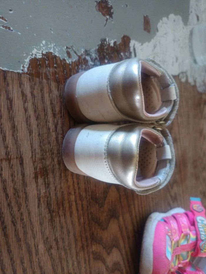 Lot chaussures - photo numéro 4
