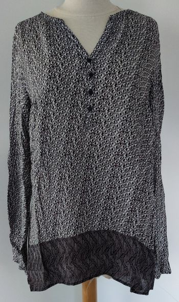 Blouse femme Camaïeu taille L – Noire à motif – Neuve sans étiquette – 100 % viscose