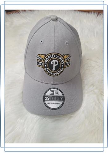 casquette grise new era world champions 2022 / taille M brodé (443)