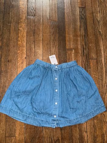 jupe galeries lafayette 8 ans neuve avec étiquette