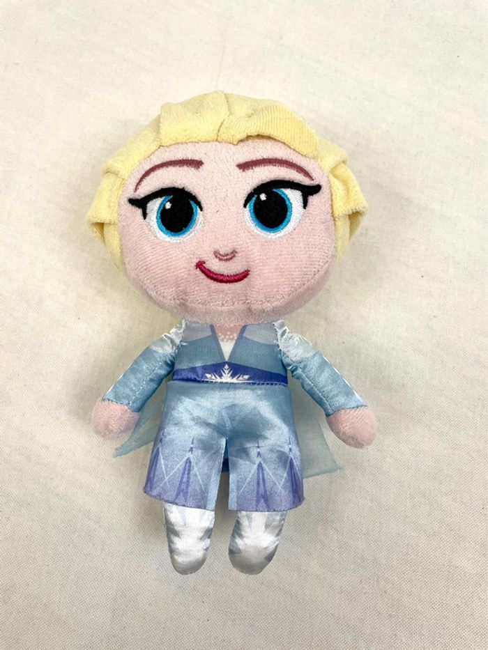 Peluche Disney Princesse Elsa la reine des neiges 2 - photo numéro 2