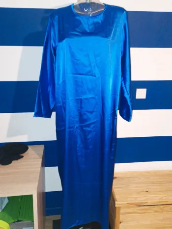 Robe manches longues satinée bleu Jennyfer femme taille 38/40
