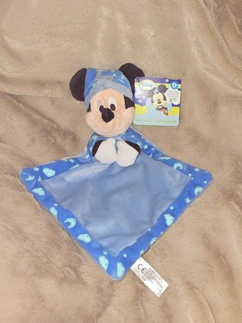 Doudou Mickey luminescent 