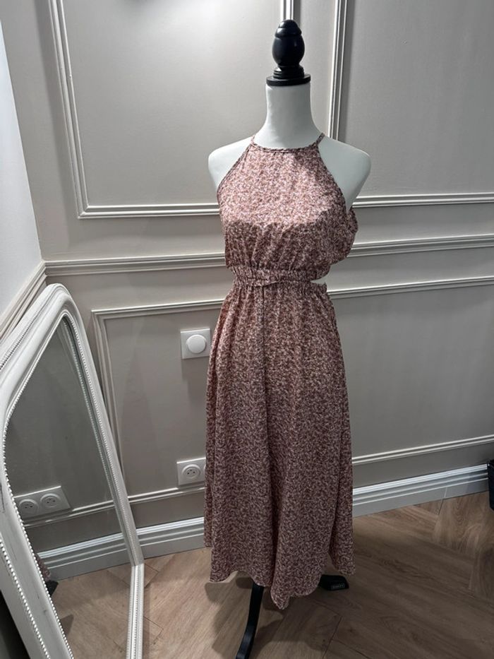 Robe dos nu