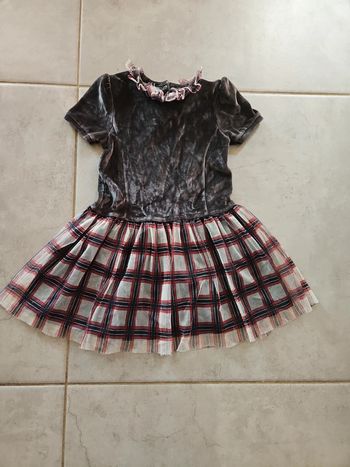 Robe froufrou