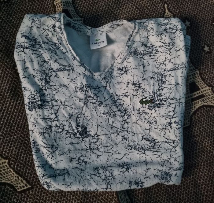 T-shirt blanc à motifs taille S Lacoste - photo numéro 1