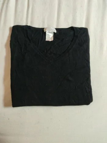 Pull col V noir détails paillettes et clous dos Colline taille 38/40