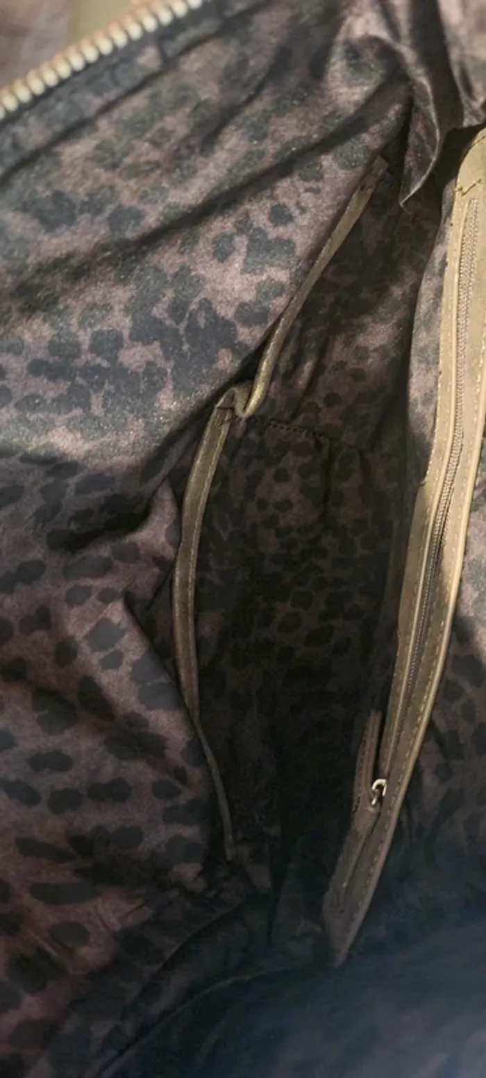 Pochette kaki et doré LPB - photo numéro 7